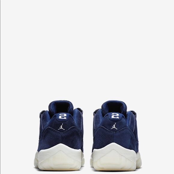 SOLD Jordan 11 Jeter Low size 9 Mens 100% - Picture 7 of 7